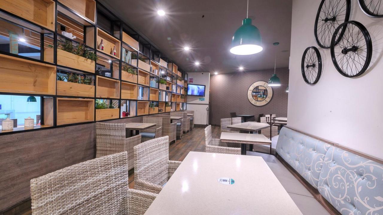 Holiday Inn Hotel & Suites Mexico Medica Sur By Ihg Extérieur photo
